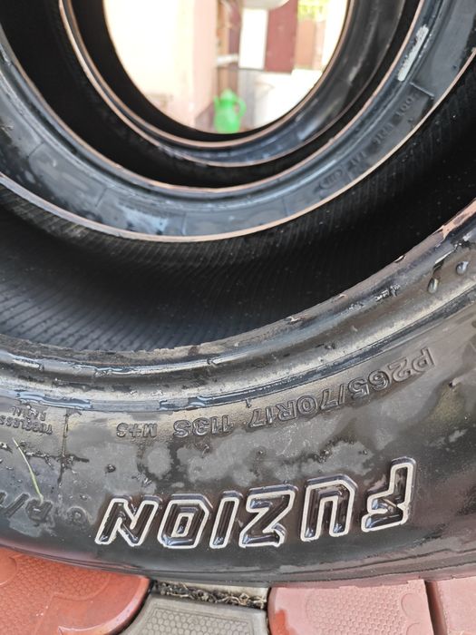 Продам щины 265.65.R 17