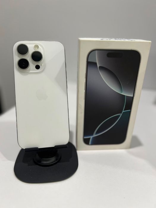 Iphone 16 pro, 128 гб, белый.