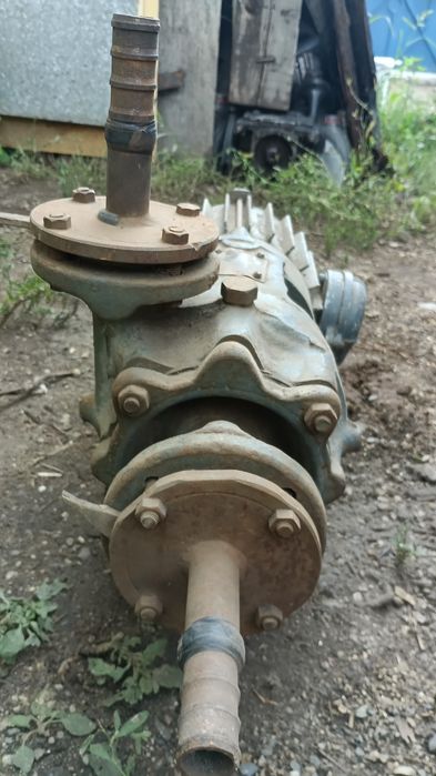 Насос центробежный (помпа)