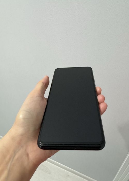 Xiomi 11 lite 5G 128.8+3 aybi umuman yuq