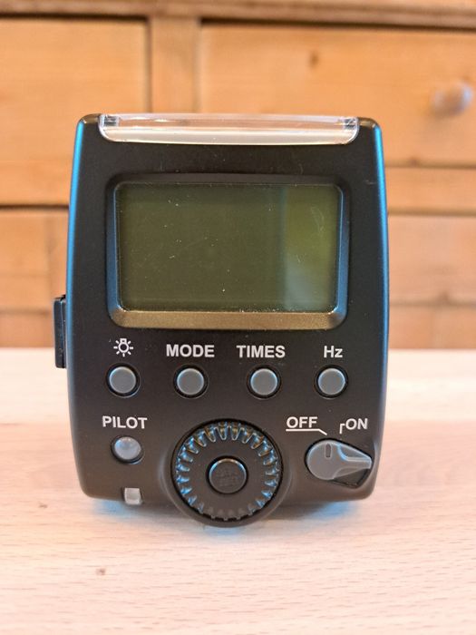 Blitz Meike MK300 Flash pentru Canon