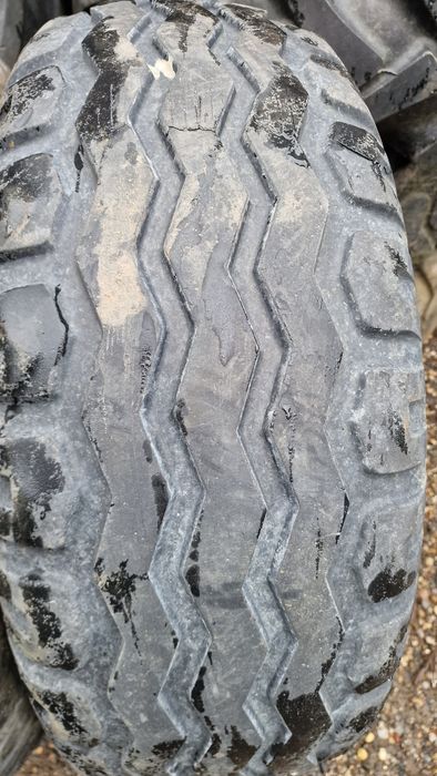 Anvelope AGRICOLE 12.5/80-15.3 marca Goodyear, 14 ply