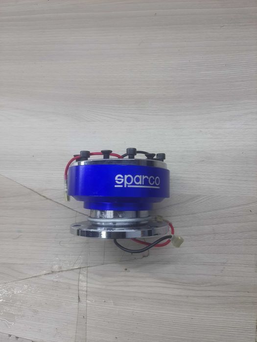 Быстросъем руля. Sparco.