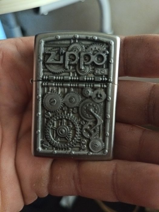 De vânzare Bricheta  Zippo