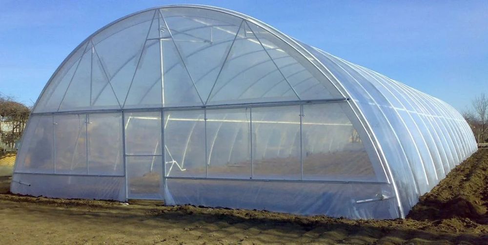 5 сотихли парник срочно сотилади. Обориб куриб бериш хизмати хам бор