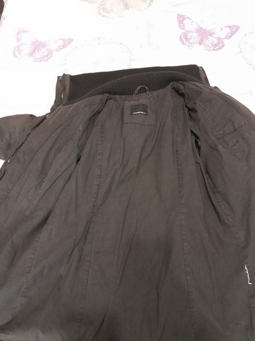 Дамско черно яке от плат