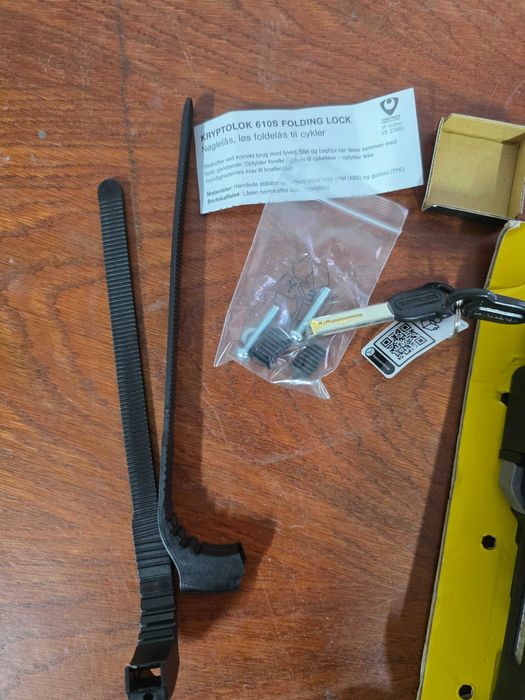 Antifurt de bicicleta Kryptonite Kryptolok 610 S cu suport