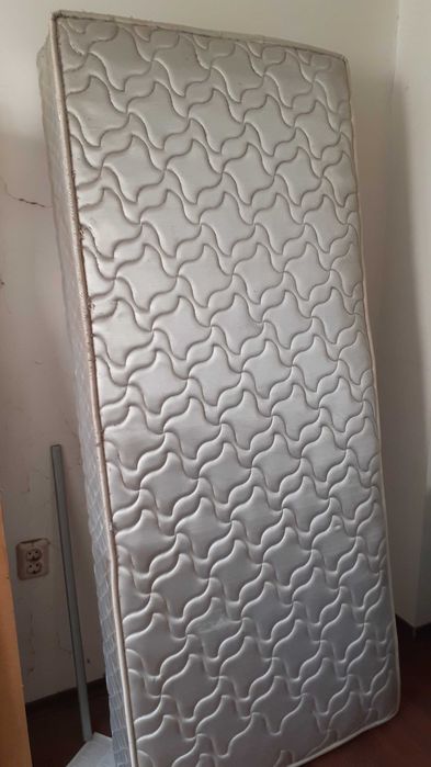 Единичен запазен матрак