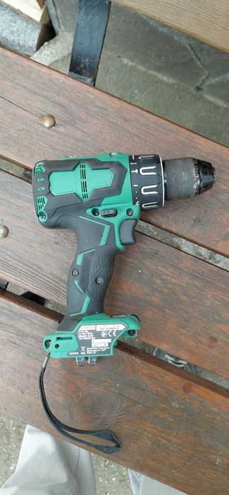 Винтоверт Hitachi 18v. Безчетков