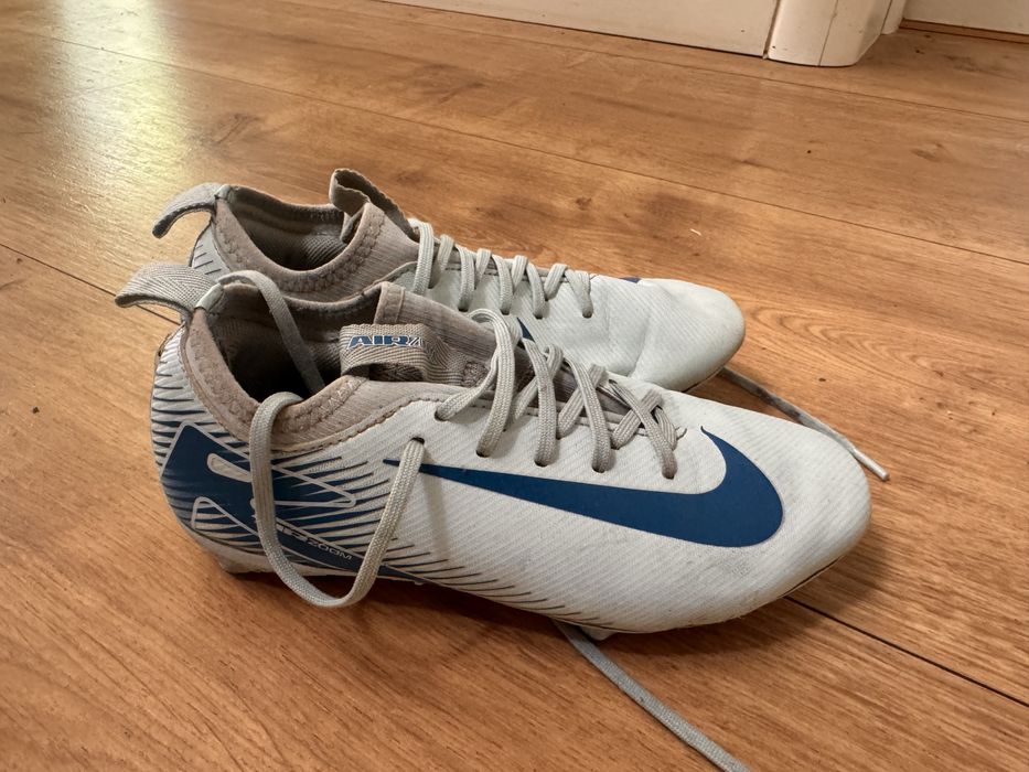 Ghete fotbal Nike crampoane mar 33