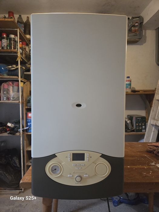 Centrala Termica Ariston Clas Evo 24-FF