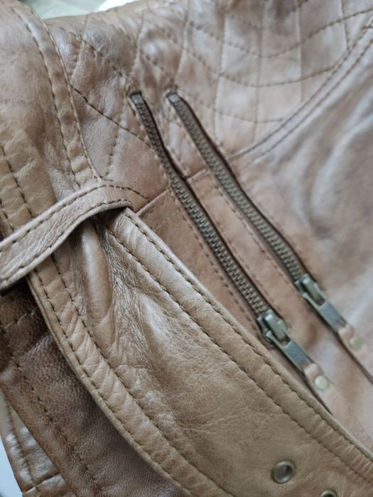 Кожаная куртка женская