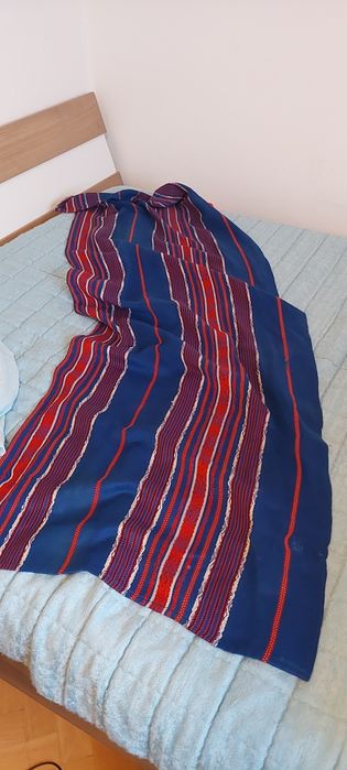 Traversă de pat / eșarfă decorativă țesută cu motive tradiționale