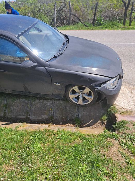 Masina avariata bmw e90 318d