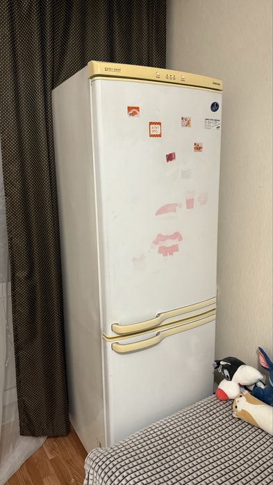 Холодильник samsung