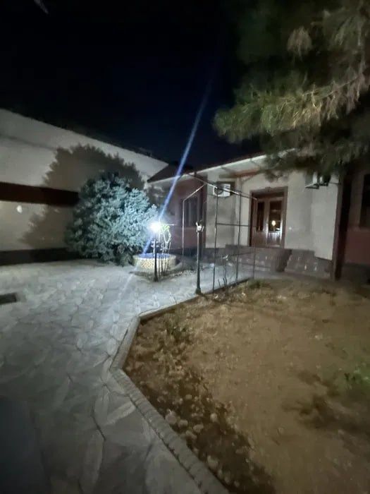 Аренда участка 8ком 4 соток. Думбиробод.