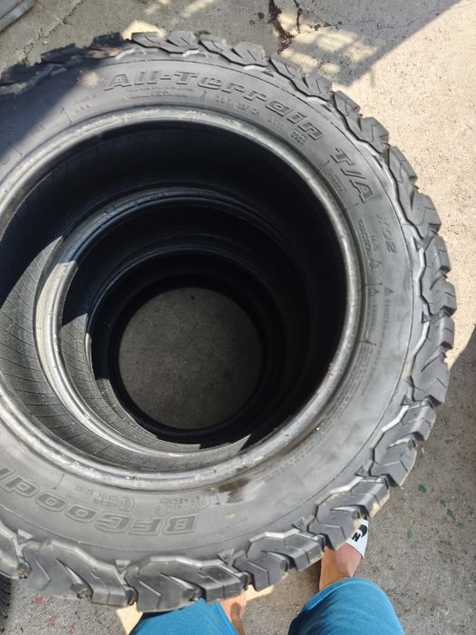 bF Goodrich 225 65 17 top