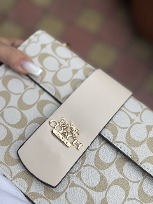 Geanta Coach punga de cadou inclusa