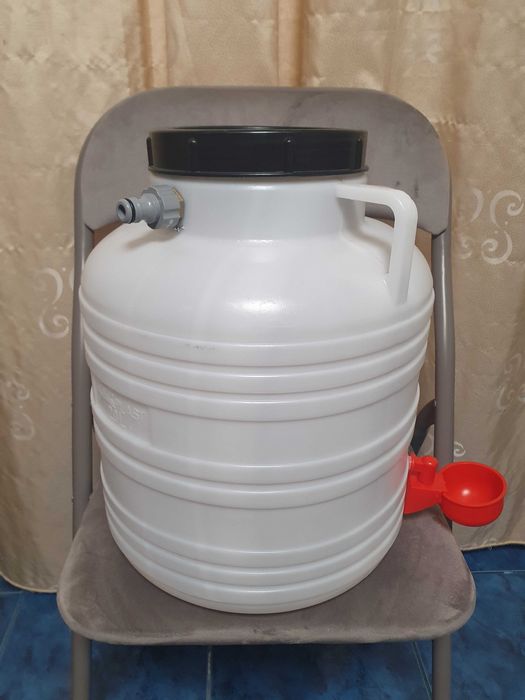 Adapatoare automate pentru pasari pui gaini curci fazani porumbei