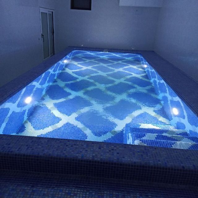 Бассейн курамиз.