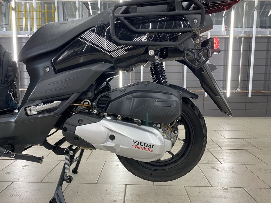 Скутер танк 150.