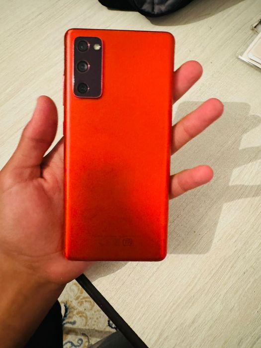 Самсунг с20фе  128 гб