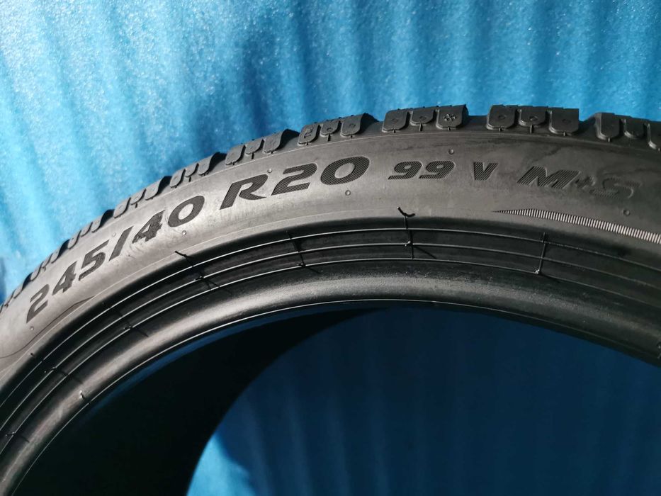 245/40 R20 - 275/35 R20 pirelli m+s 4 bucati