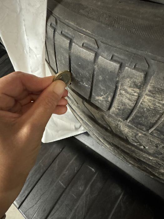 Автомобилни гуми Bridgestone, Run-Flat 275/40/R20 106Y