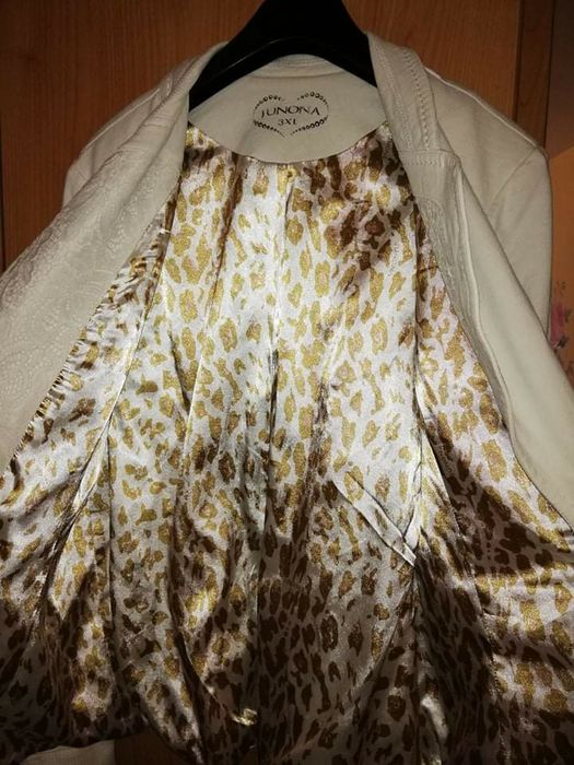 Сако Юнона/ Junona