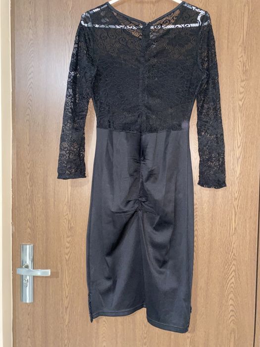 Rochie elegantă neagră