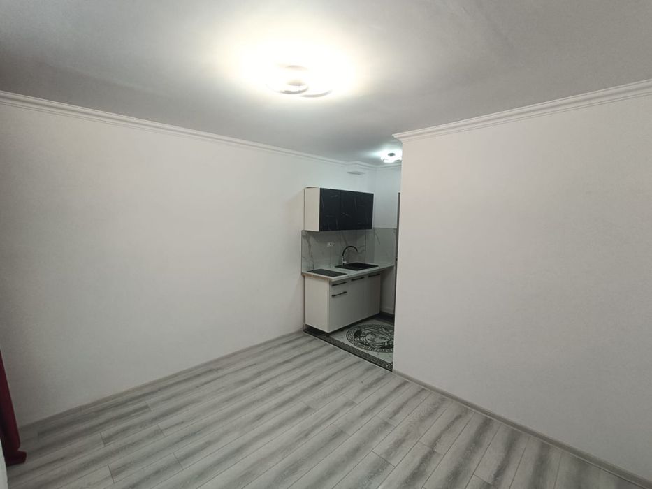 Vand Camera de Camin Silk District