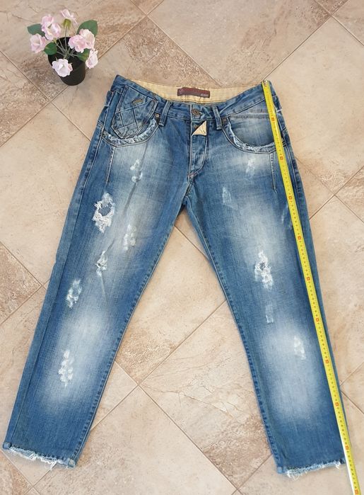 Blugi diferite modele