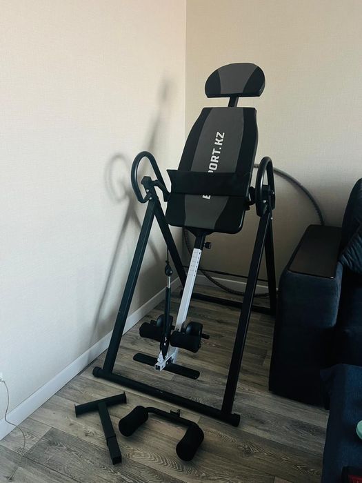 Продам инверсионный стол. Торг уместен