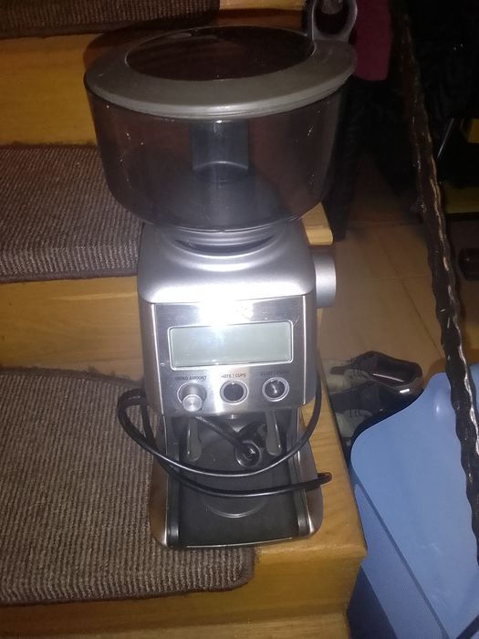 Vând râșniță sage cafea