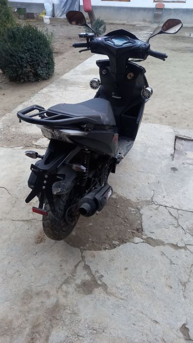 Benzin skuter italia r2