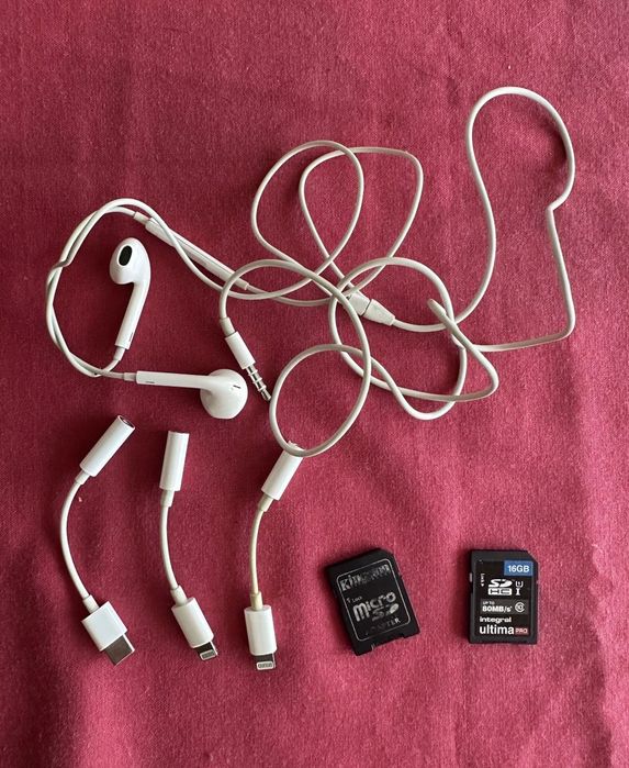 Оригинални слушалки за iPhone