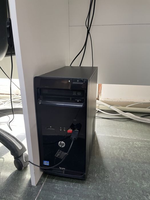 Срочно продам офисная мебель.