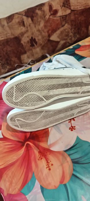 Дамски кецове Nike.