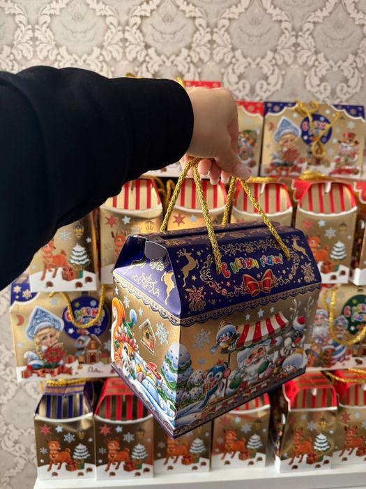 Новогодние подарки оптом