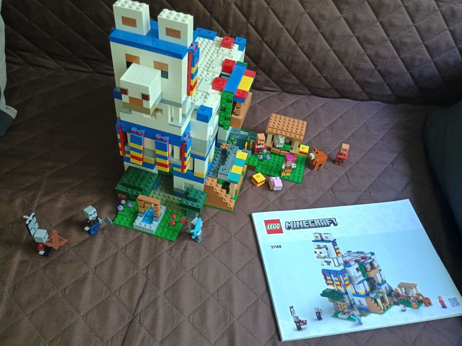 Lego 21188, Lama Village Minecraft