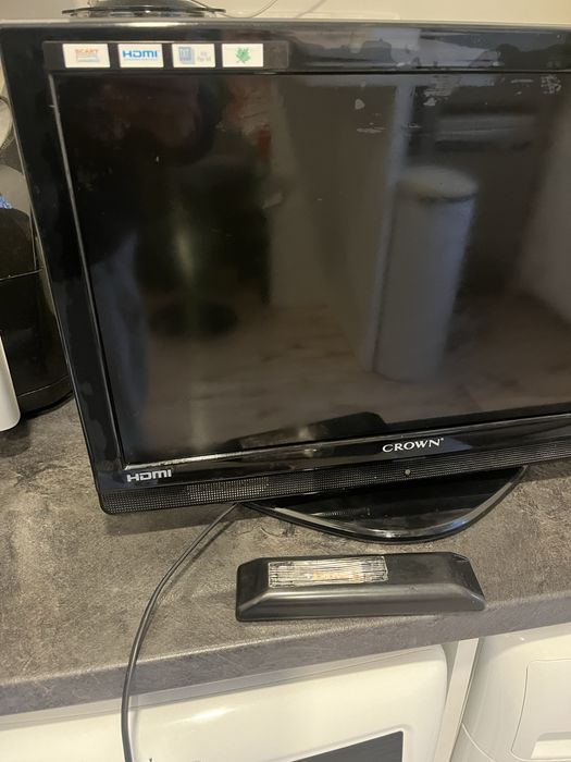 Телевизор Crown LCD 22875 HDMI