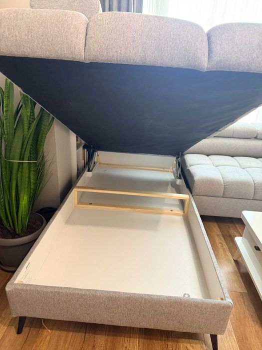 Разтегателен диван Виена