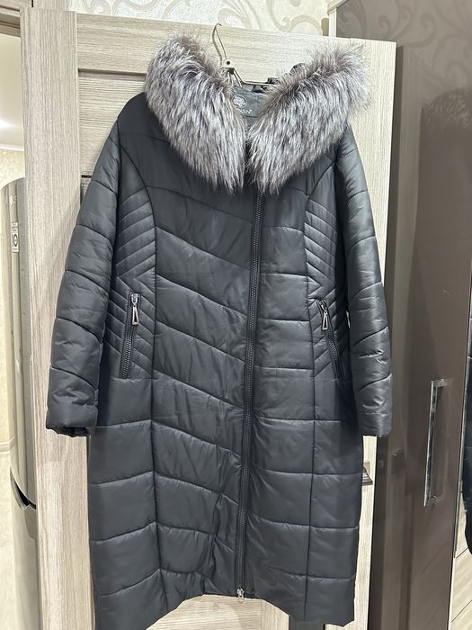 Продам пуховик 56-го размера