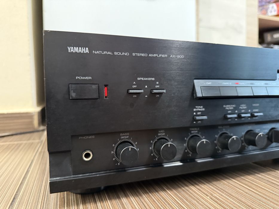 Yamaha AX-900 Качествен съерео усилвател