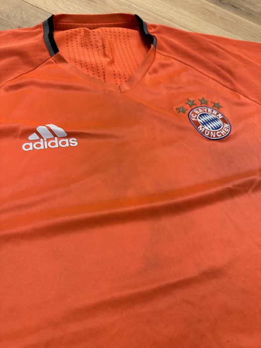 Tricou Bayern - adidas - marimea L