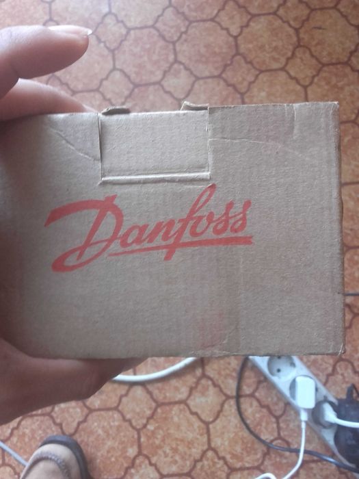 Продавам електромагнитен вентил с бобина марка -DANFOSS