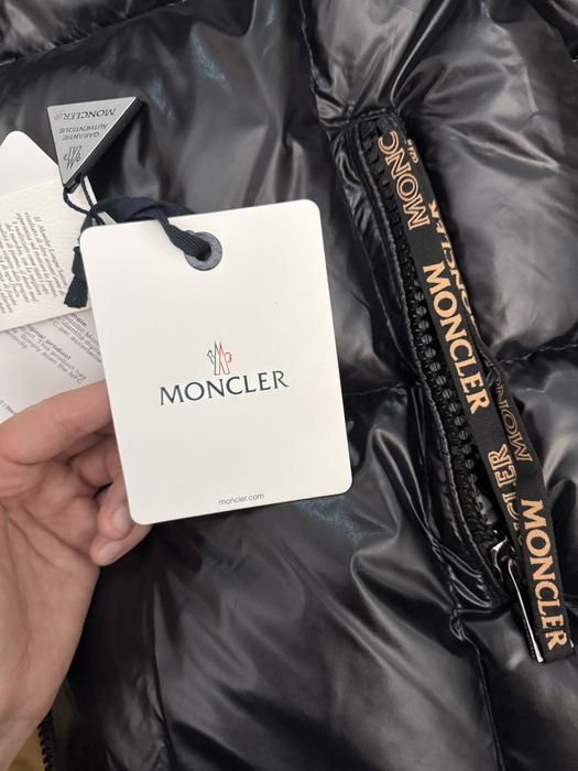 Пуховик Монклер новый