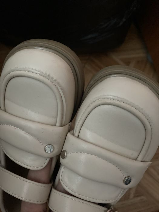 Туфли детские продаю