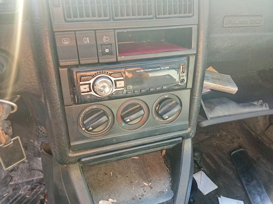 Ауди 80 б3 1.8 моно.