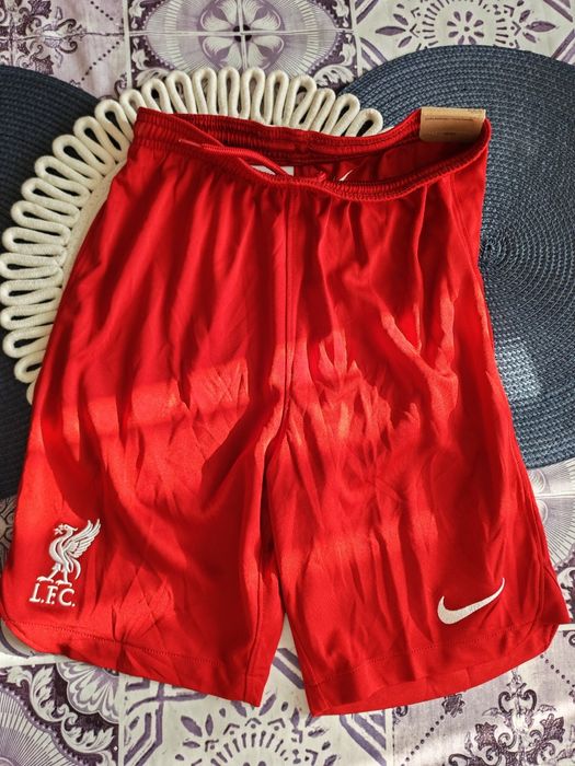 Liverpool официални къси футболни панталони 148-152см